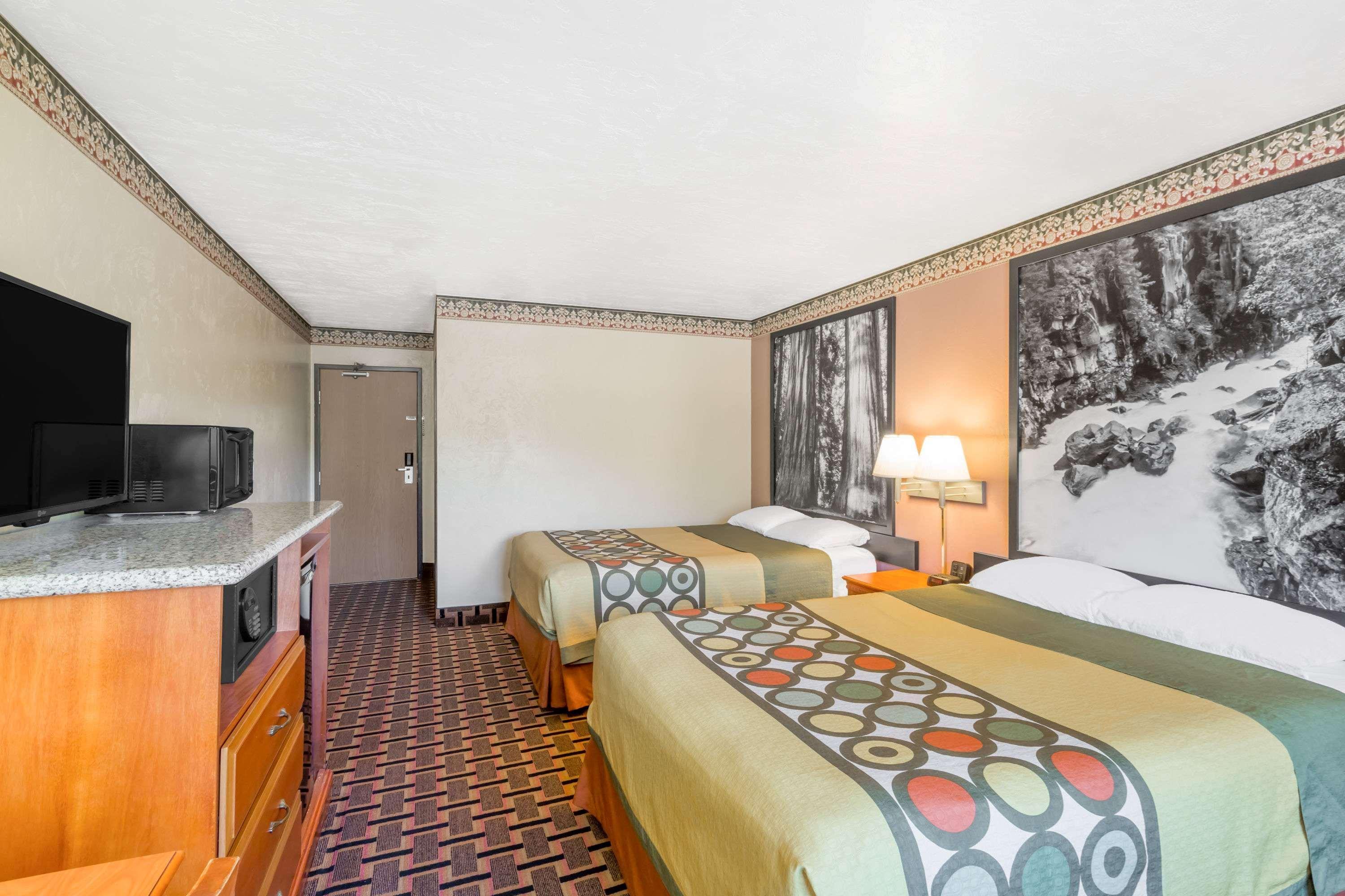 Super 8 By Wyndham Grants Pass Motel Eksteriør bilde